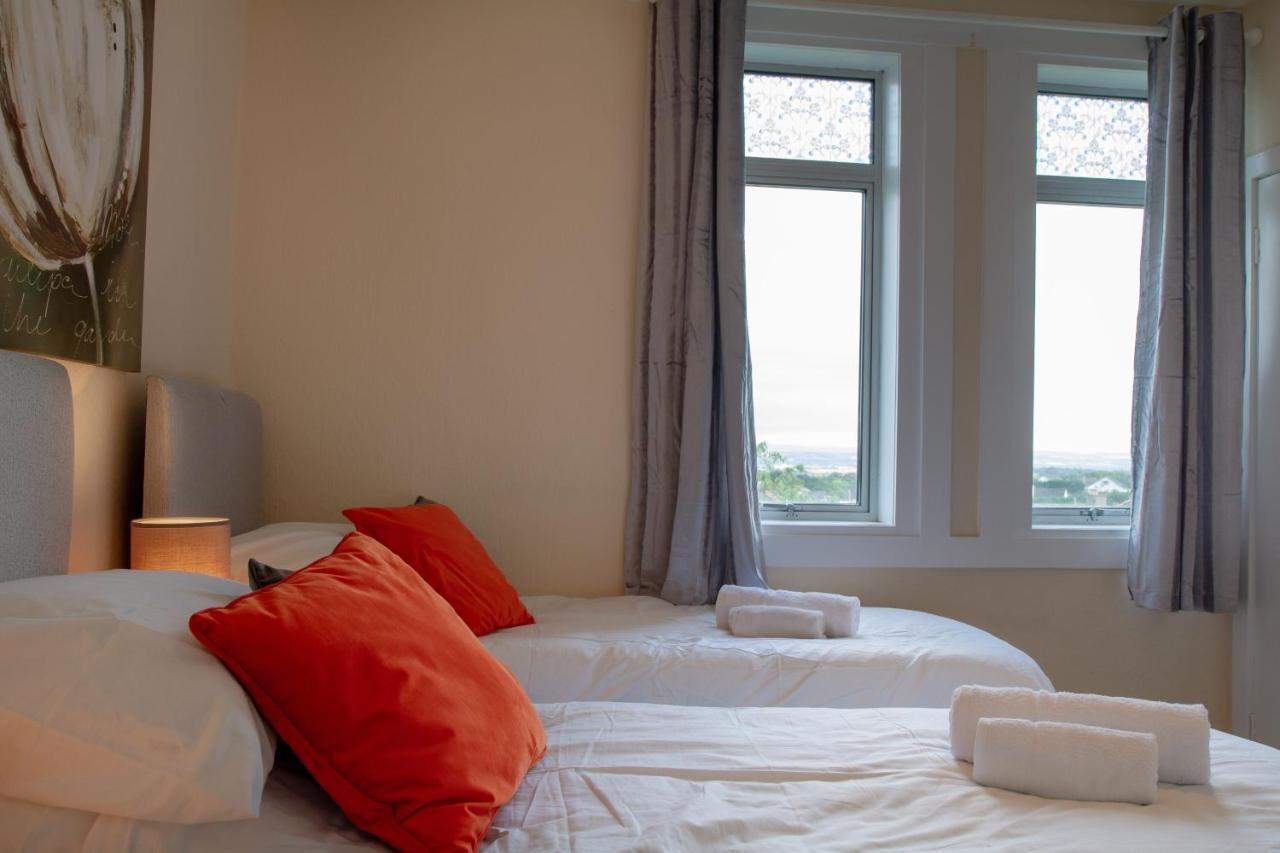 Апартаменти Carvetii - Fox House - 1St Floor Flat Sleeps Up To 8 Данфермлін Екстер'єр фото