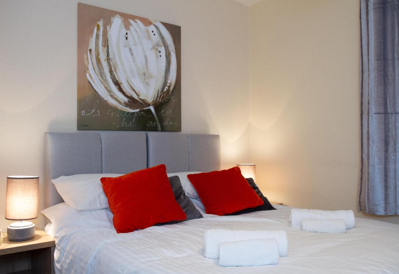 Апартаменти Carvetii - Fox House - 1St Floor Flat Sleeps Up To 8 Данфермлін Екстер'єр фото